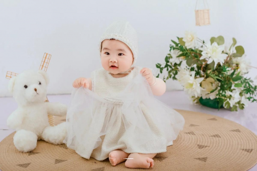 宁德如何给宝宝排气